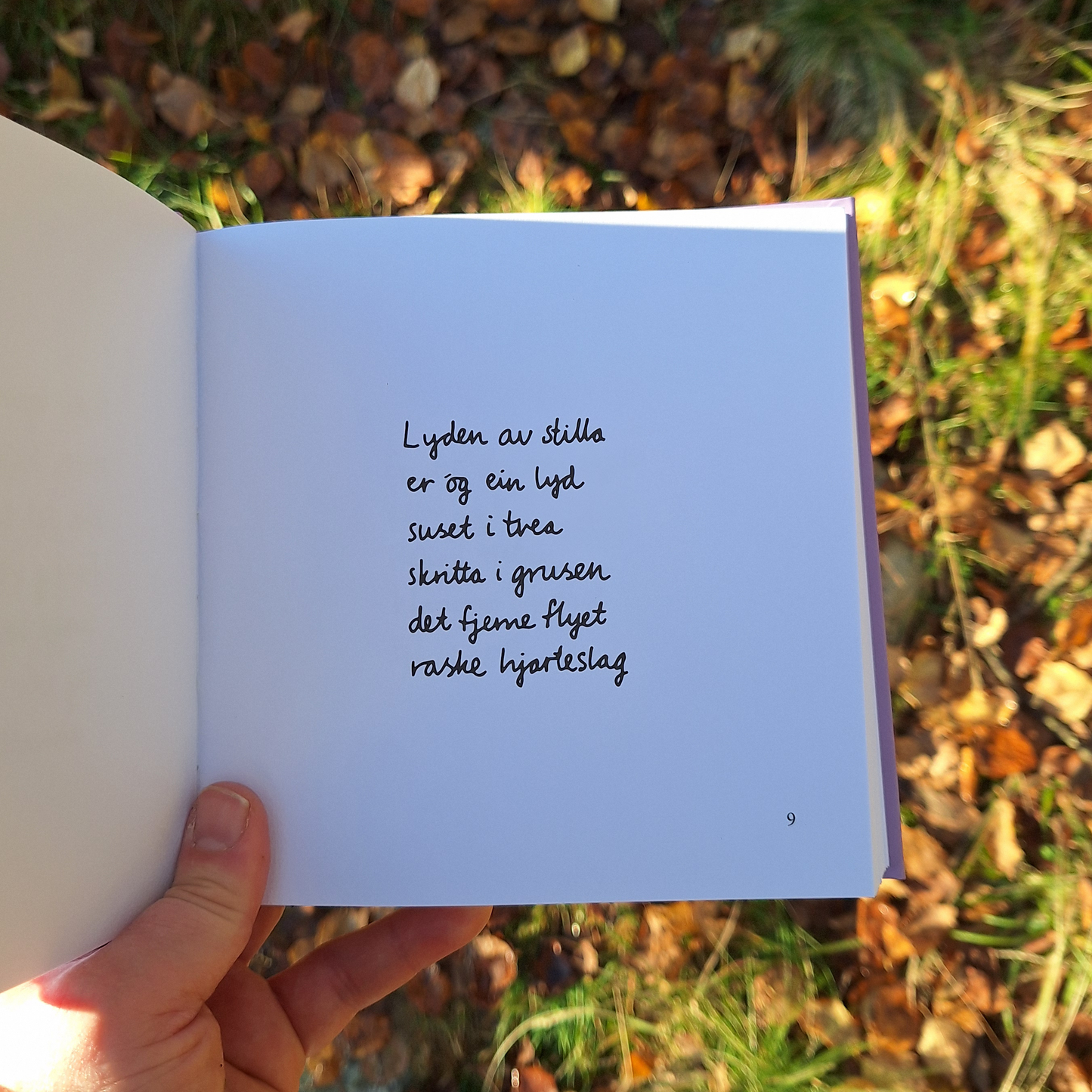 DIKTBOK | LAT MEG HALDA SORGA DI